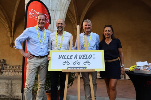 le tour de france bourg en bresse